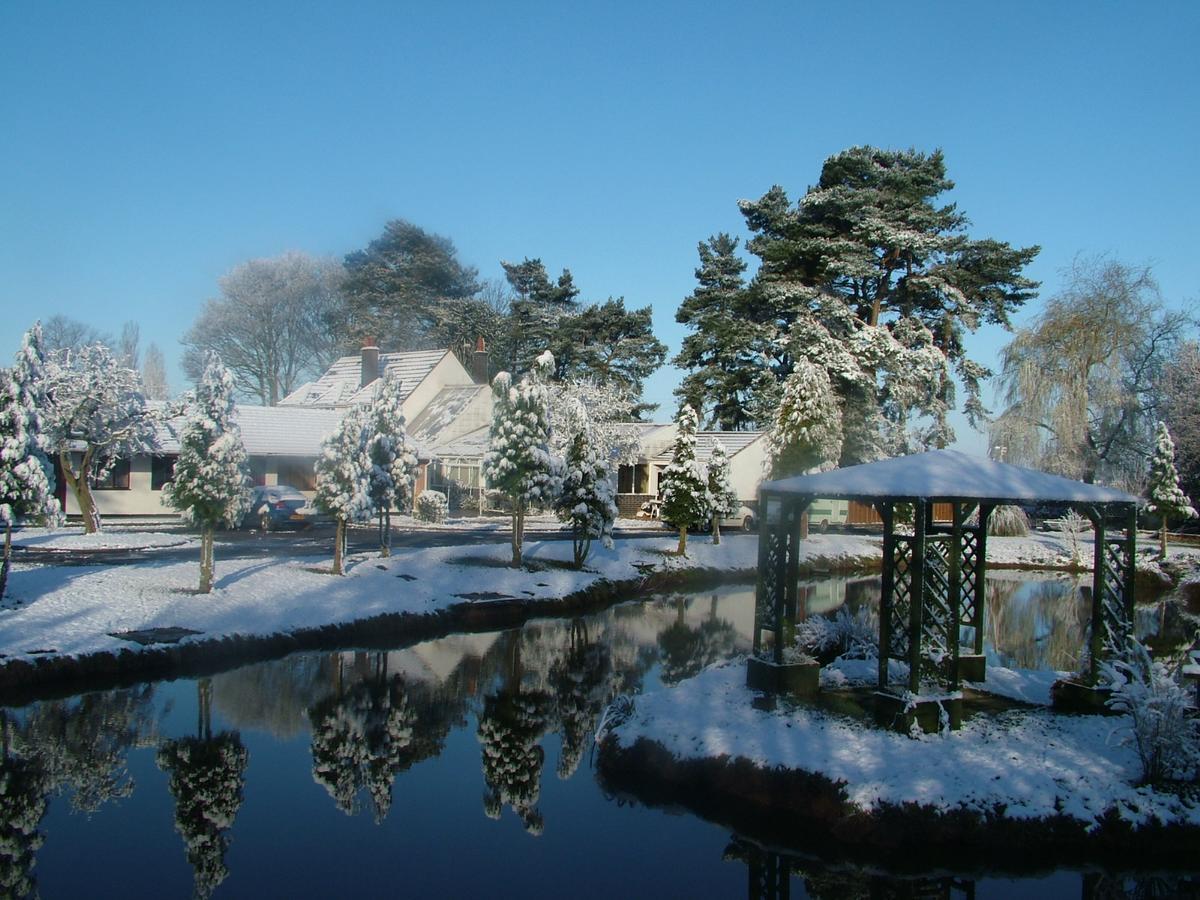 Pinewood Lodge Ibstock Exterior photo